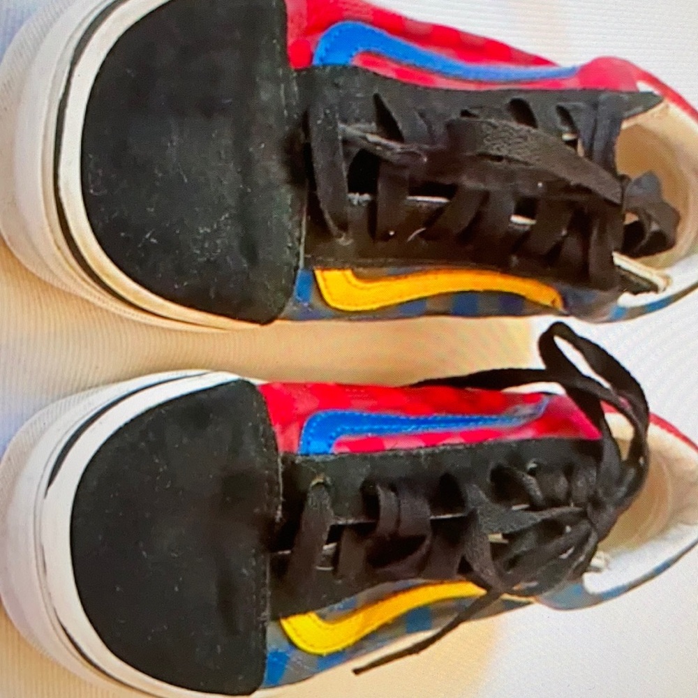 Vibrant checkered design shoes